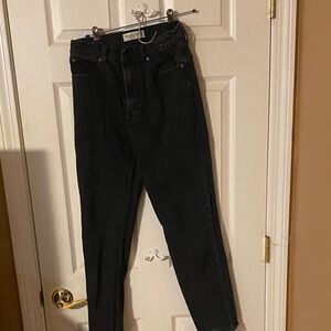 Abercrombie & Fitch Women's Black ankle straight high rise